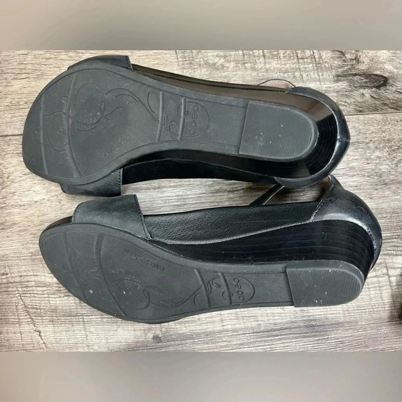 Abeo Inez Black Leather Ankle Strap Low Wedge Sandals Women’s 6N kitten heels - Picture 8 of 11